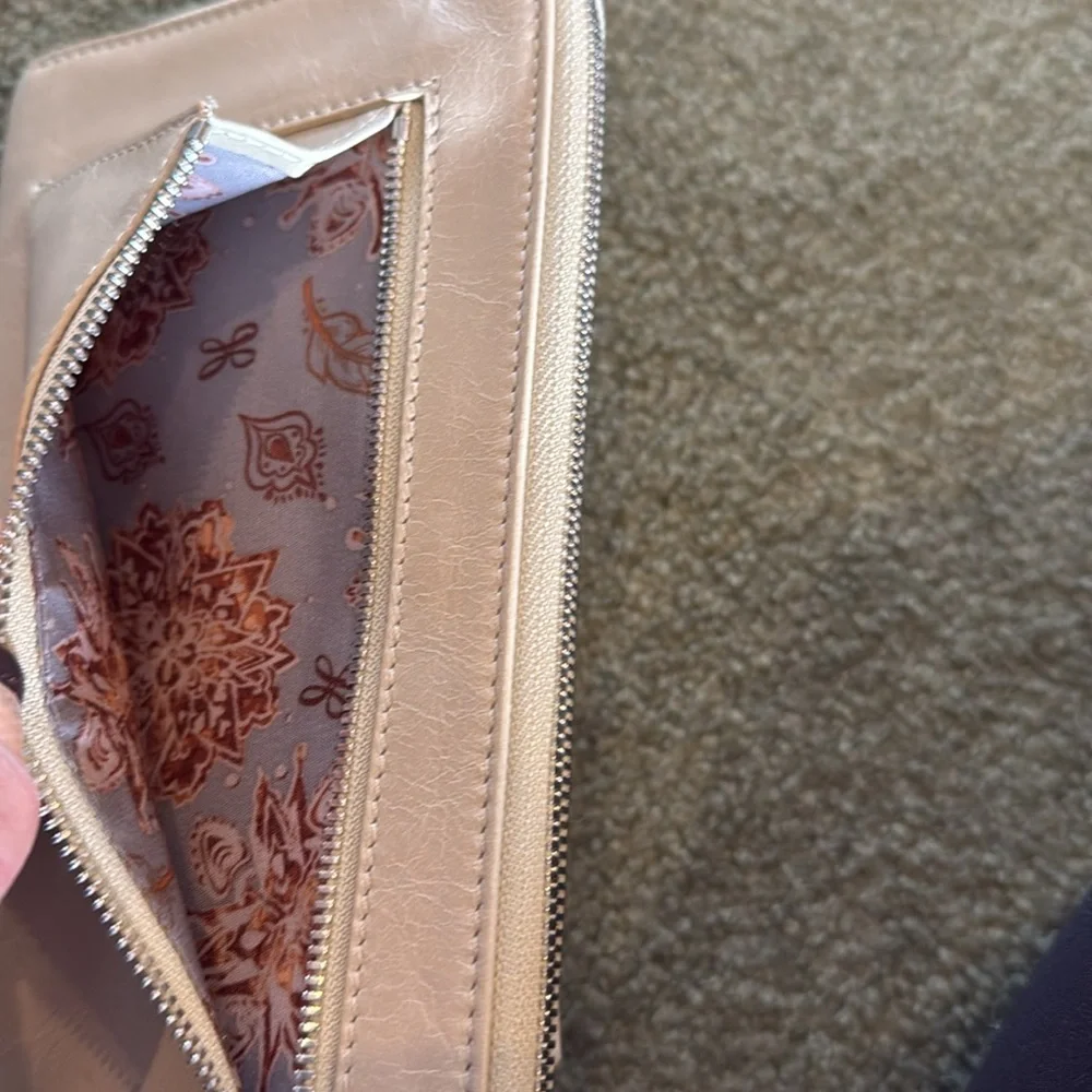 Hobo wristlet - Picture 3 of 5